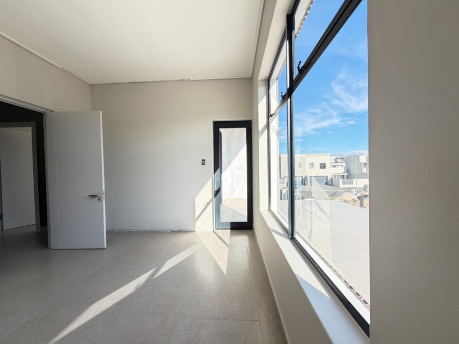 3 Bedroom Property for Sale in Sandown Western Cape